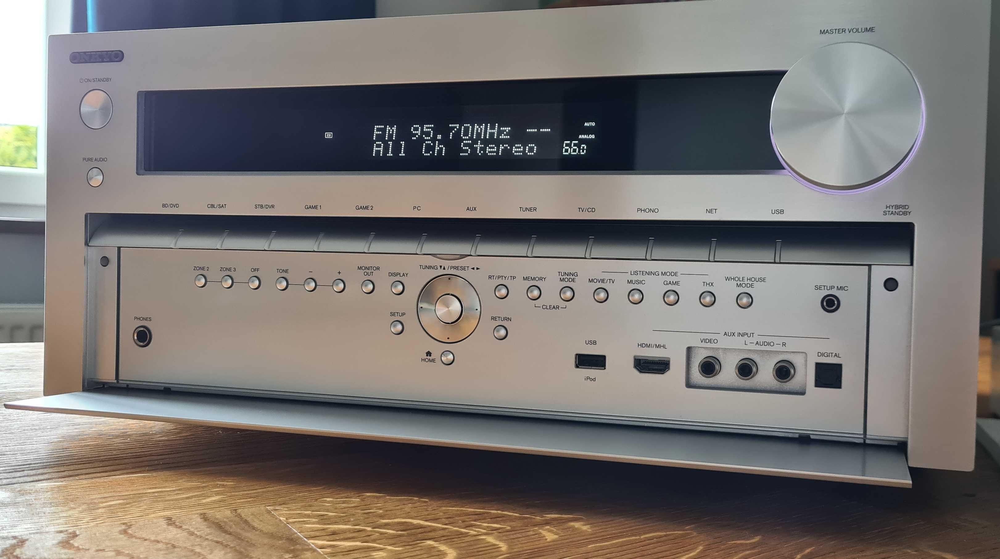 Amplituner kina domowego 7.2 Onkyo TX-NR818 Flagowiec