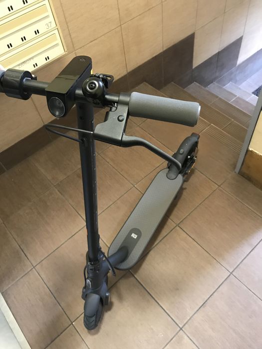 Електросамокат xiaomi esentional