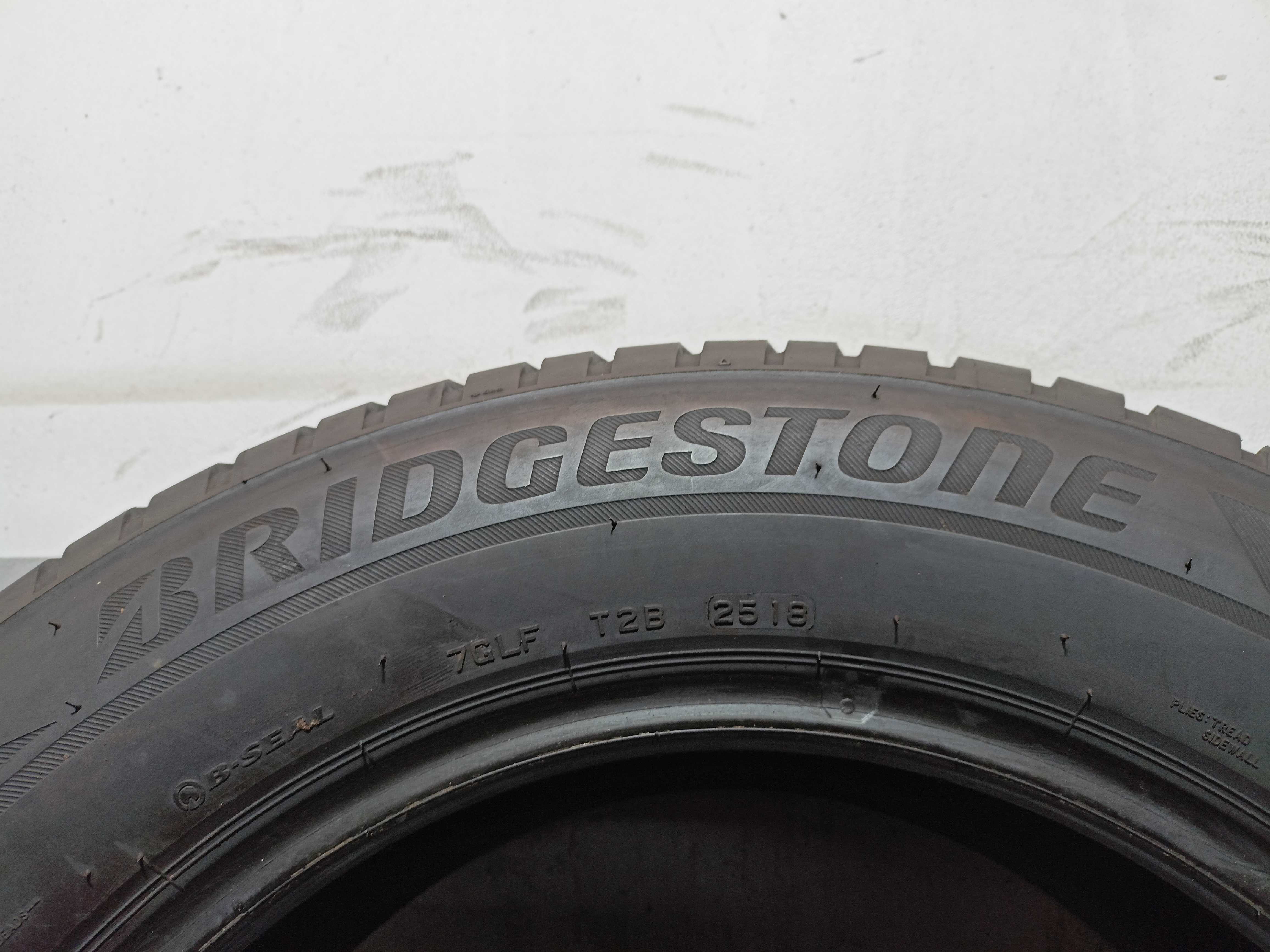 Bridgestone Blizzak LM001 215/65/17 2018rok 99H 7,3mm (3033)