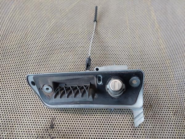 Puxador porta trás direito VOLKSWAGEN Caddy III (2K, 2C)