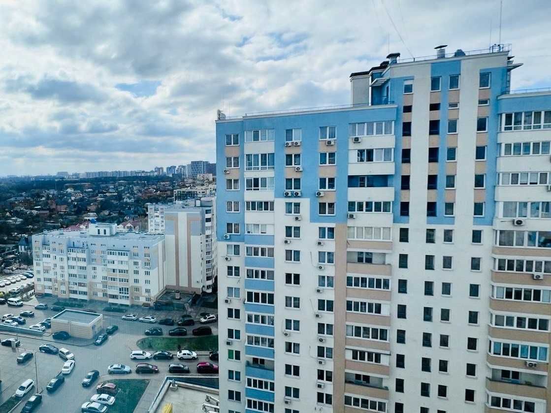 Дизайнерська трикімнатна квартира  16–17 поверх, Сергія Данченка, 32-А