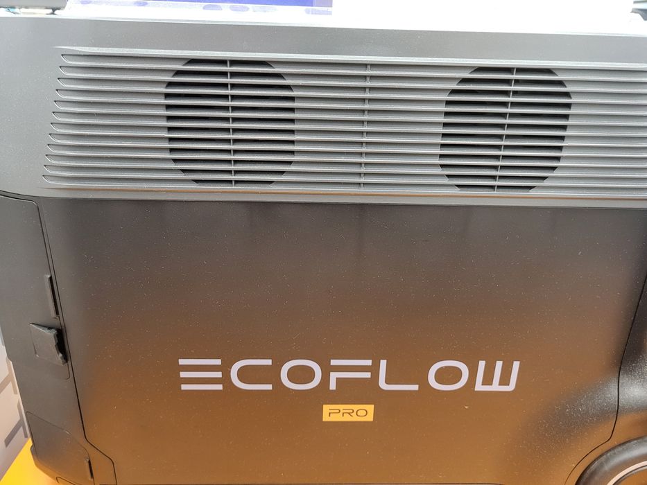 Зарядна станція ECOFLOW DELTA Pro 3600Wh (DELTAPro-EU)