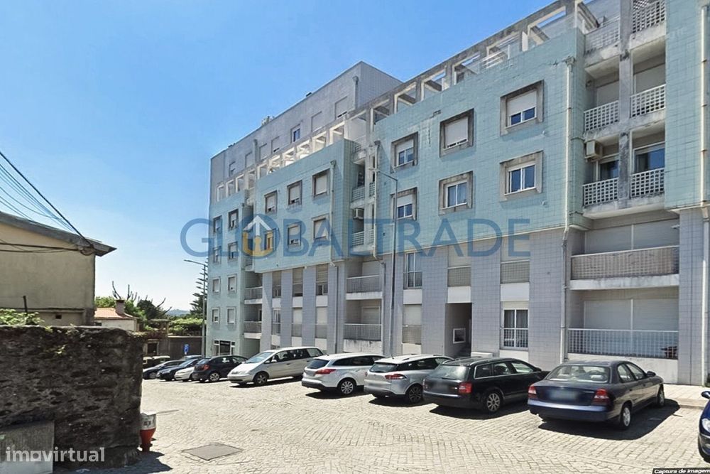 Apartamento T3+1 equipado em Baguim do Monte