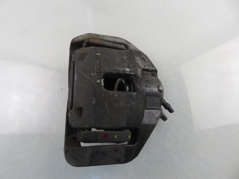 Zacisk Prawy Przód Bmw 7 E65 740 D