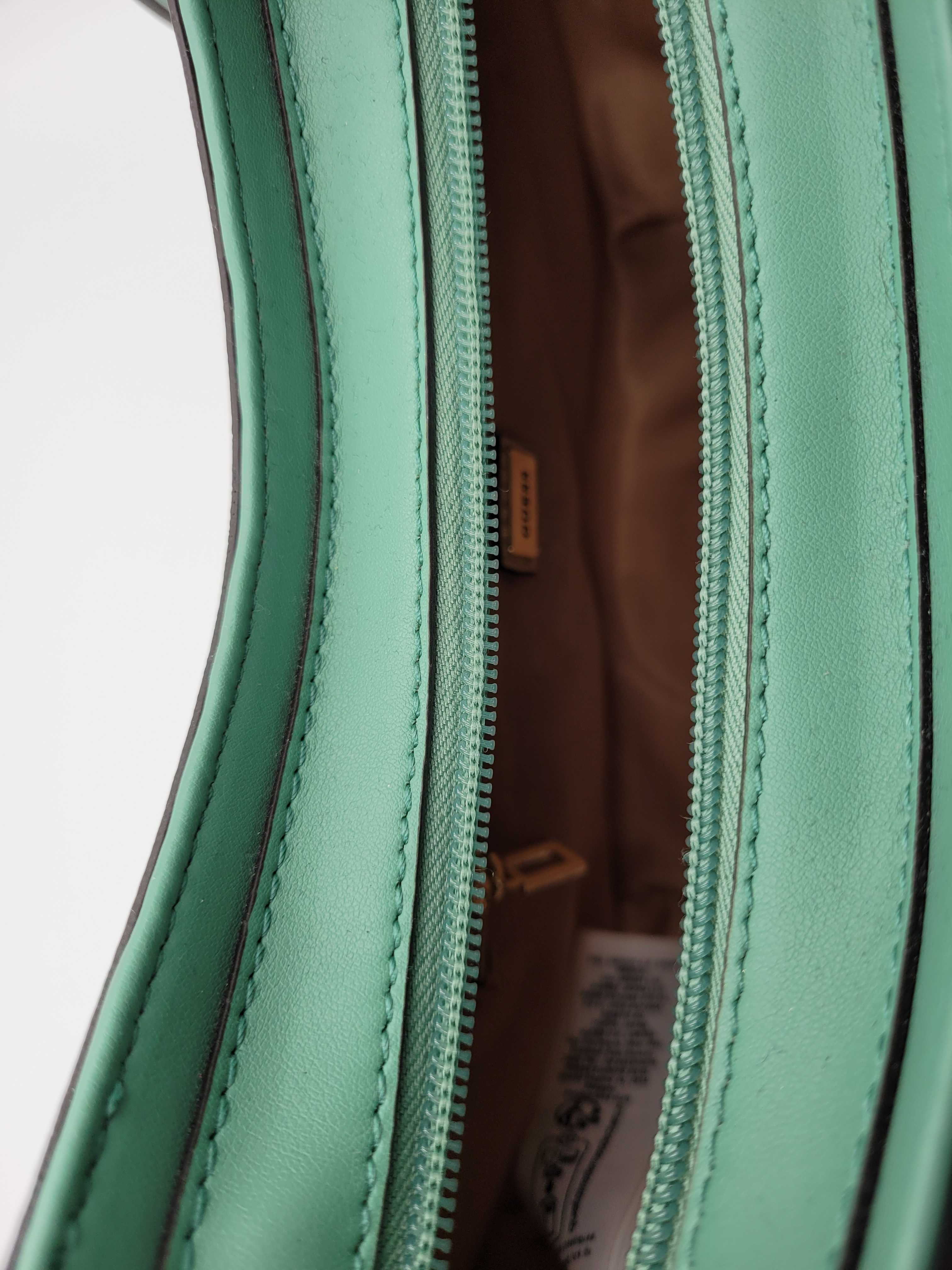 Guess Randolph mini top zip torebka listonoszka damska