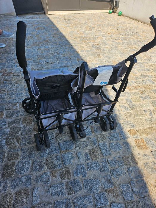 Carrinho de passeio gemeos