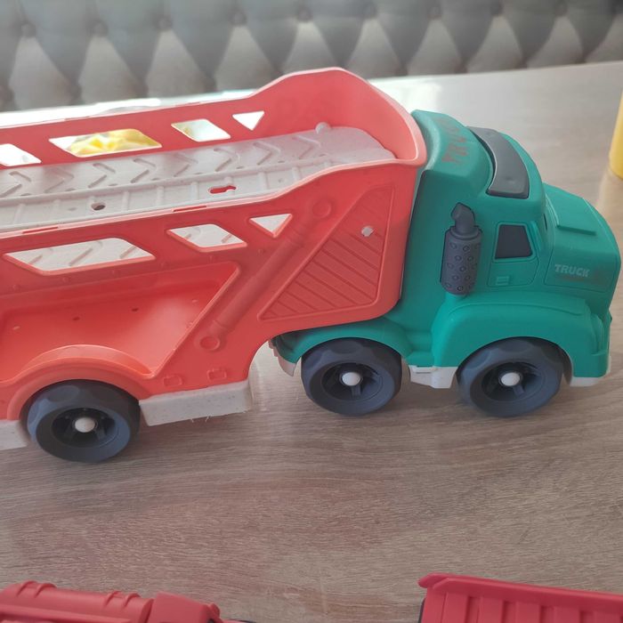 Іграшкові машинки, фура трейлер+ набір машинок