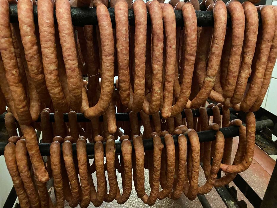 Naturalne Wędliny, Szynki i Wyroby – Tradycja, Smak i Jakość