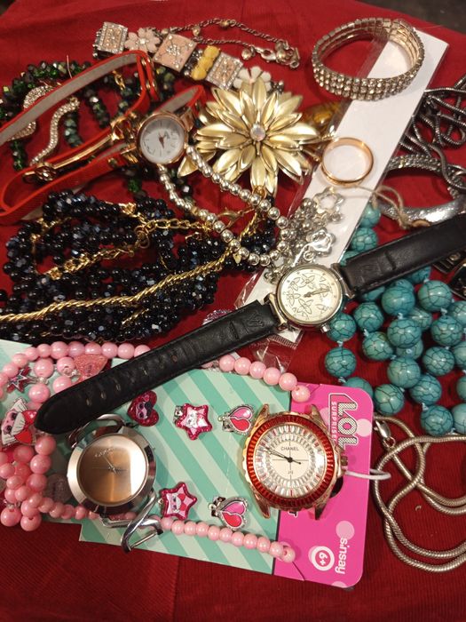 Продам біжутерію 7кг