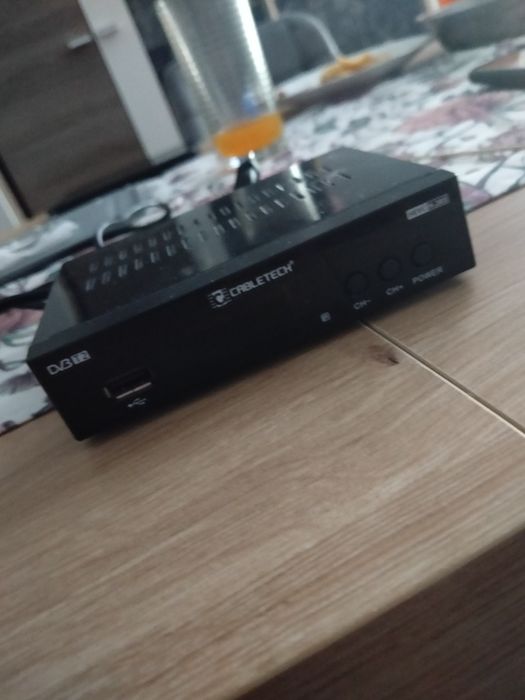 Dekoder naziemnej telewizji firmy cabletech