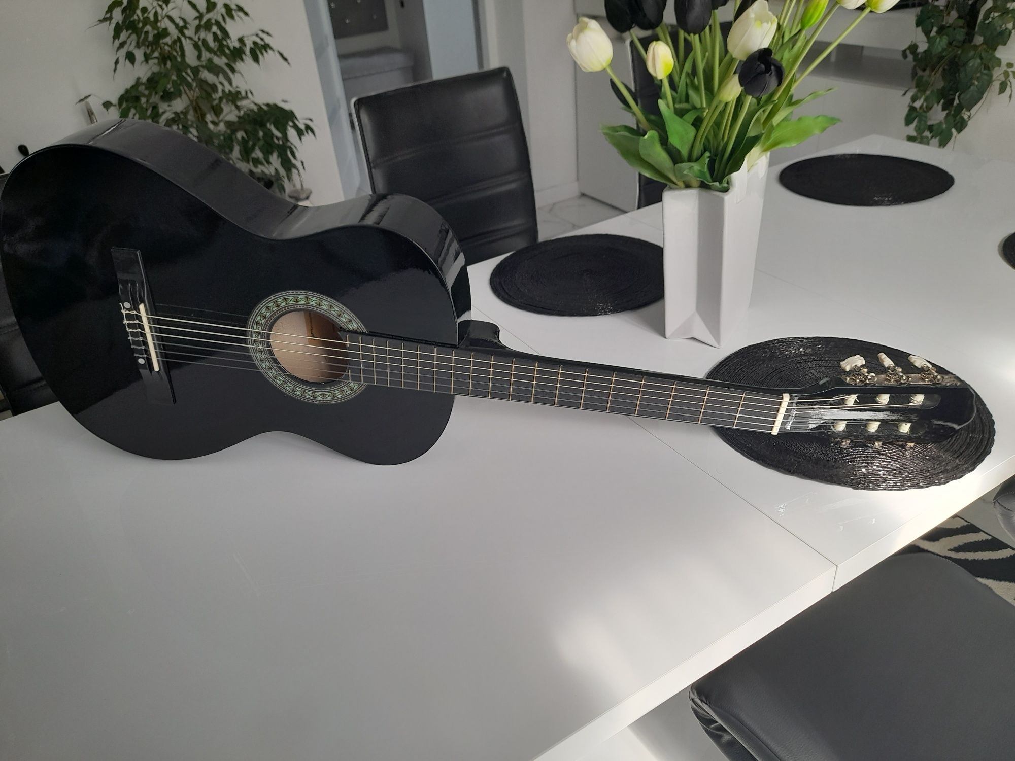 Gitara klasyczna rozmiar 4/4 czarny połysk