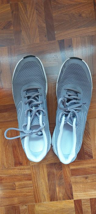 Ténis Kalenji cinza