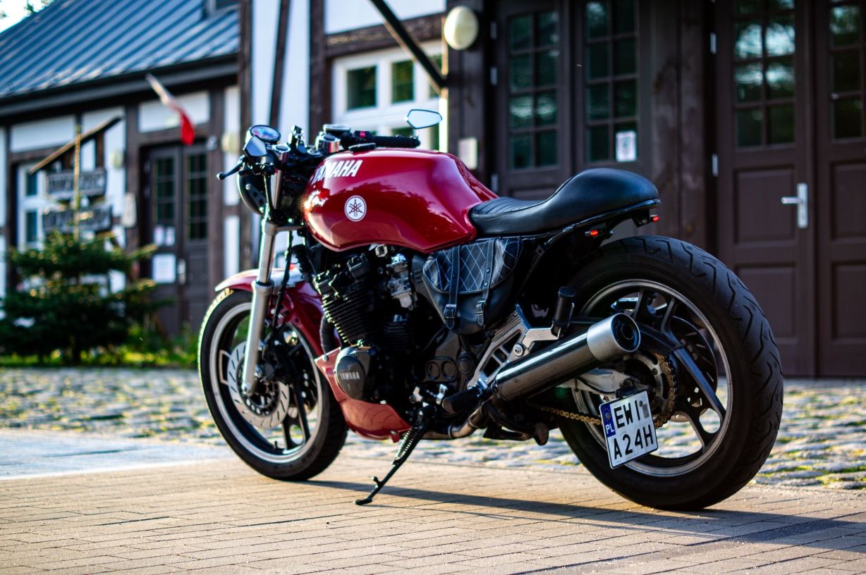 Yamaha xj 600 cafe racer custom