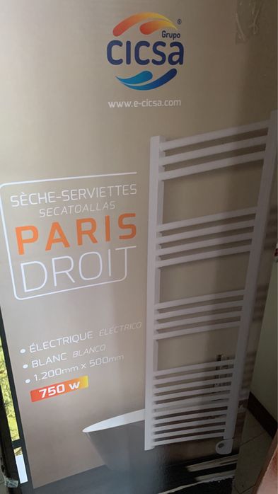 Aquecedor de toalhas.