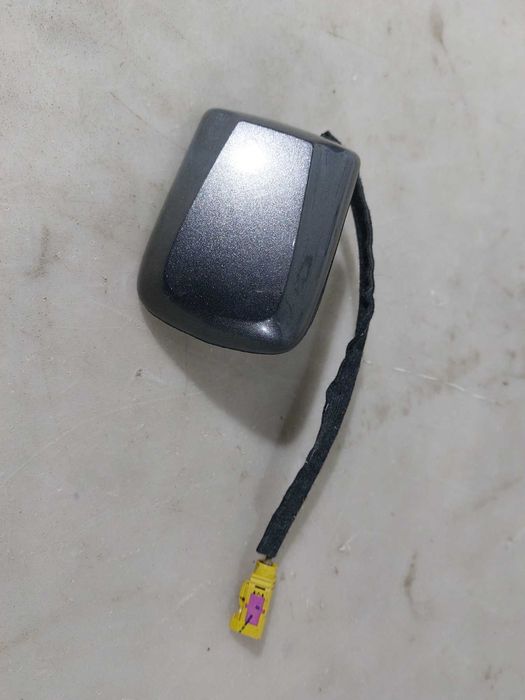 Chrysler 200 15-17 Антенна плавник / Крайслер