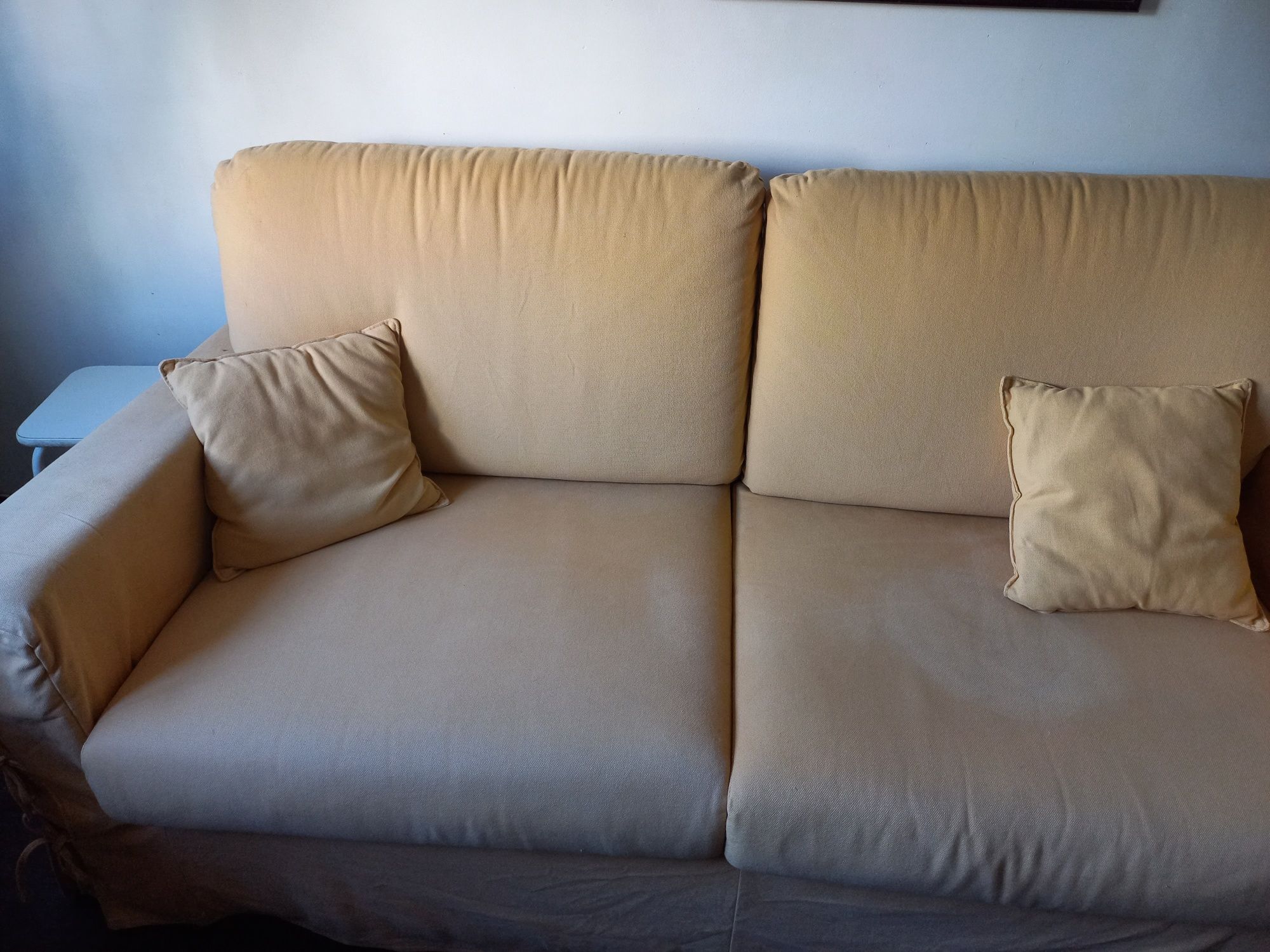 Sofa tecido beje
