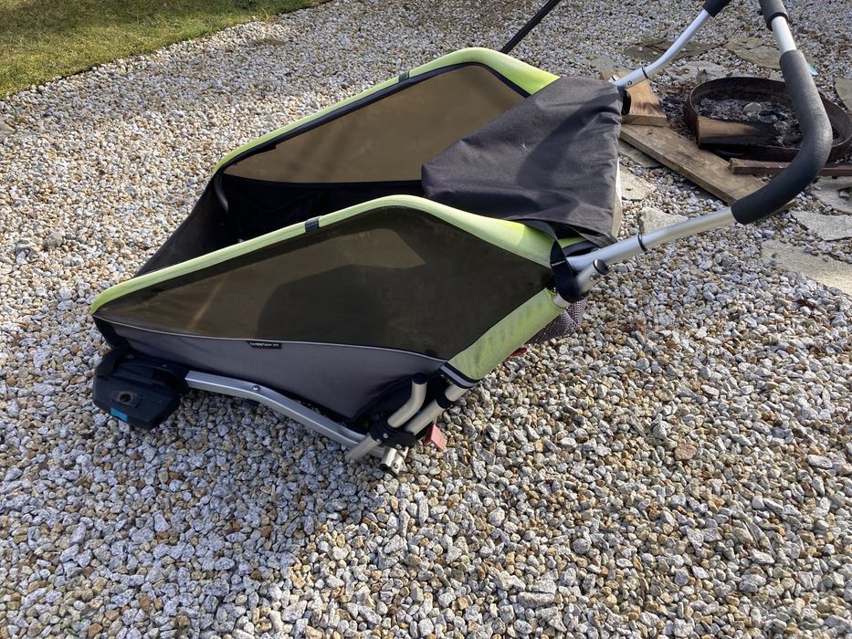 Sprzedam przyczepke Thule Chariot XT na czesci.