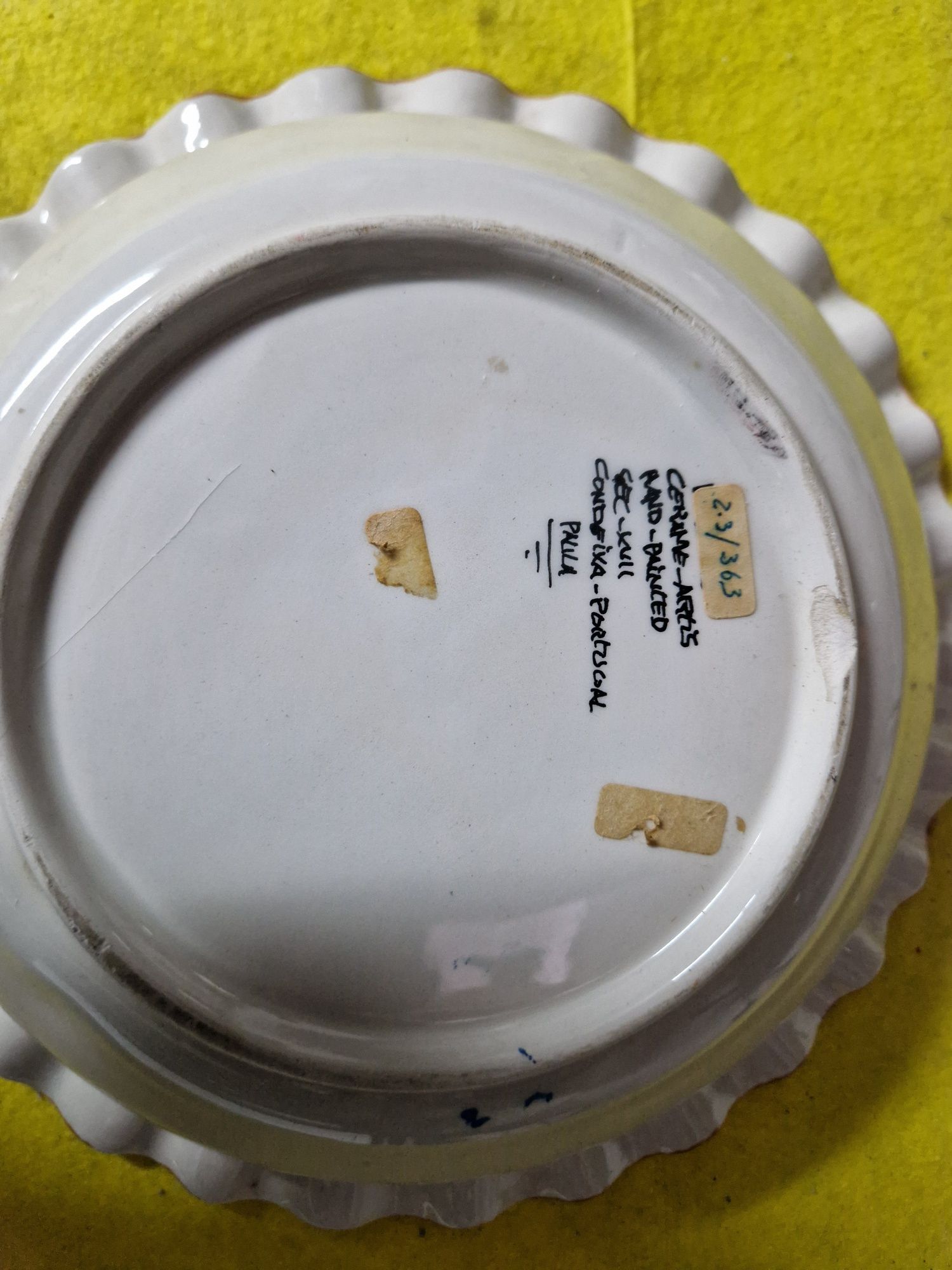 Saladeira pintada a mão fabricante Português