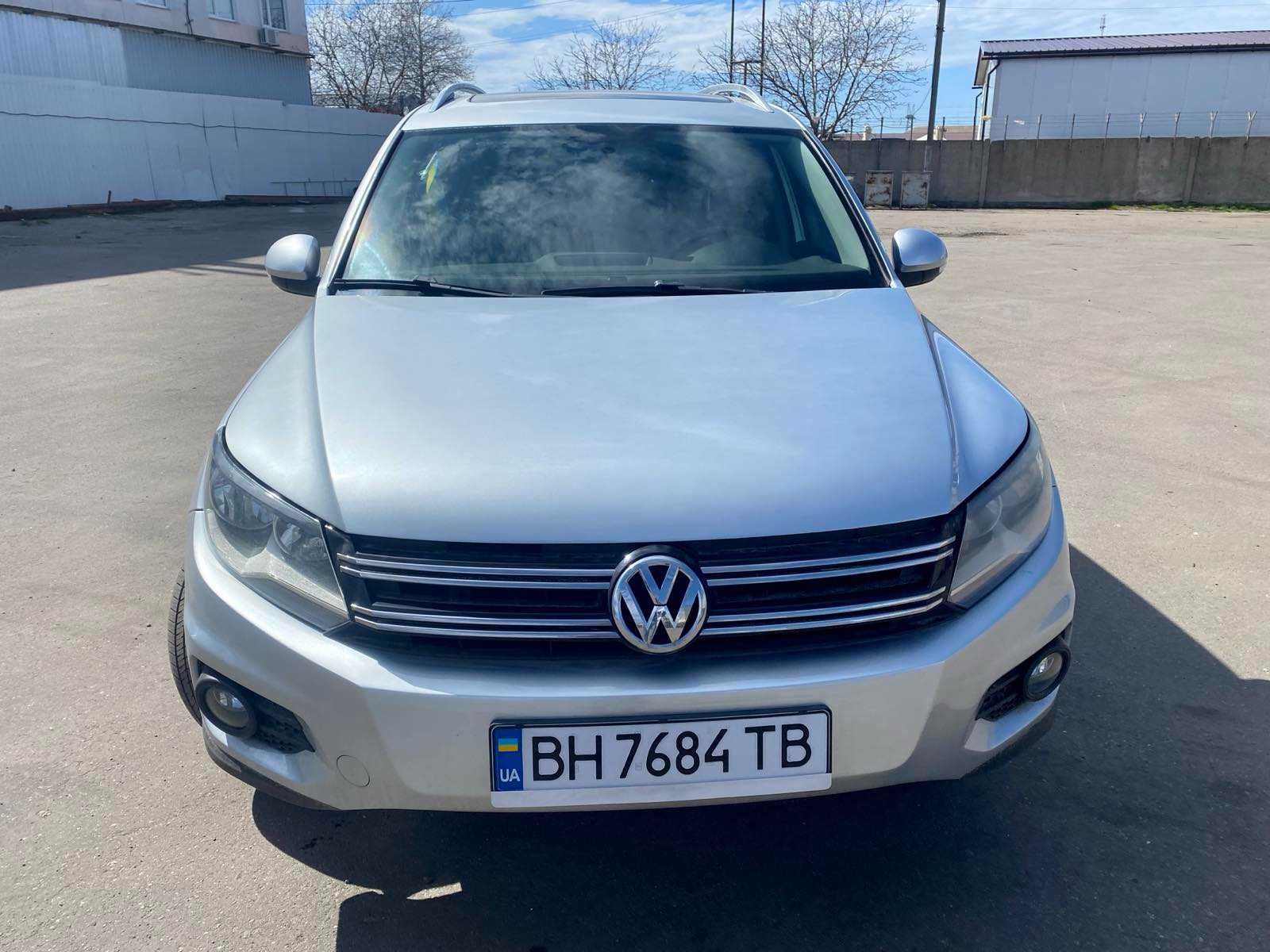 Volkswagen Tiguan 2013 року 2,0 л./бензин