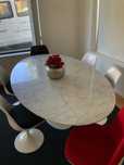Mesa Tulip marmore Carrara