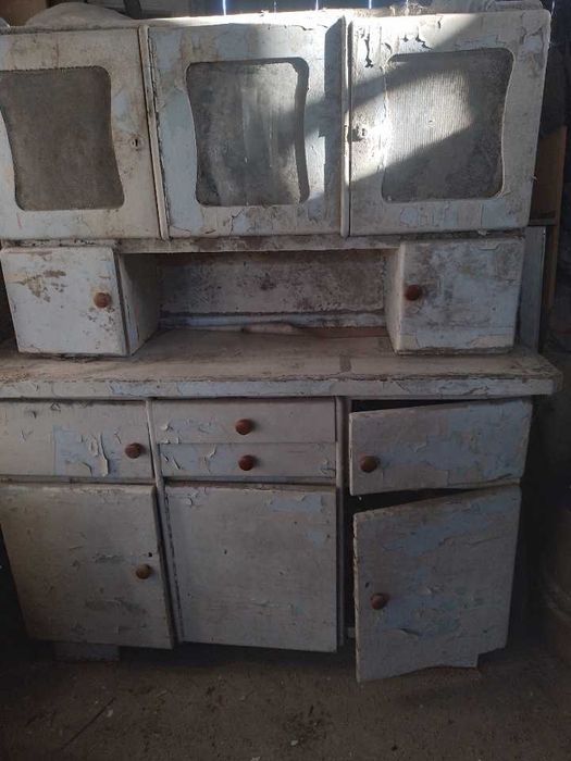 Kredens kuchenny prl