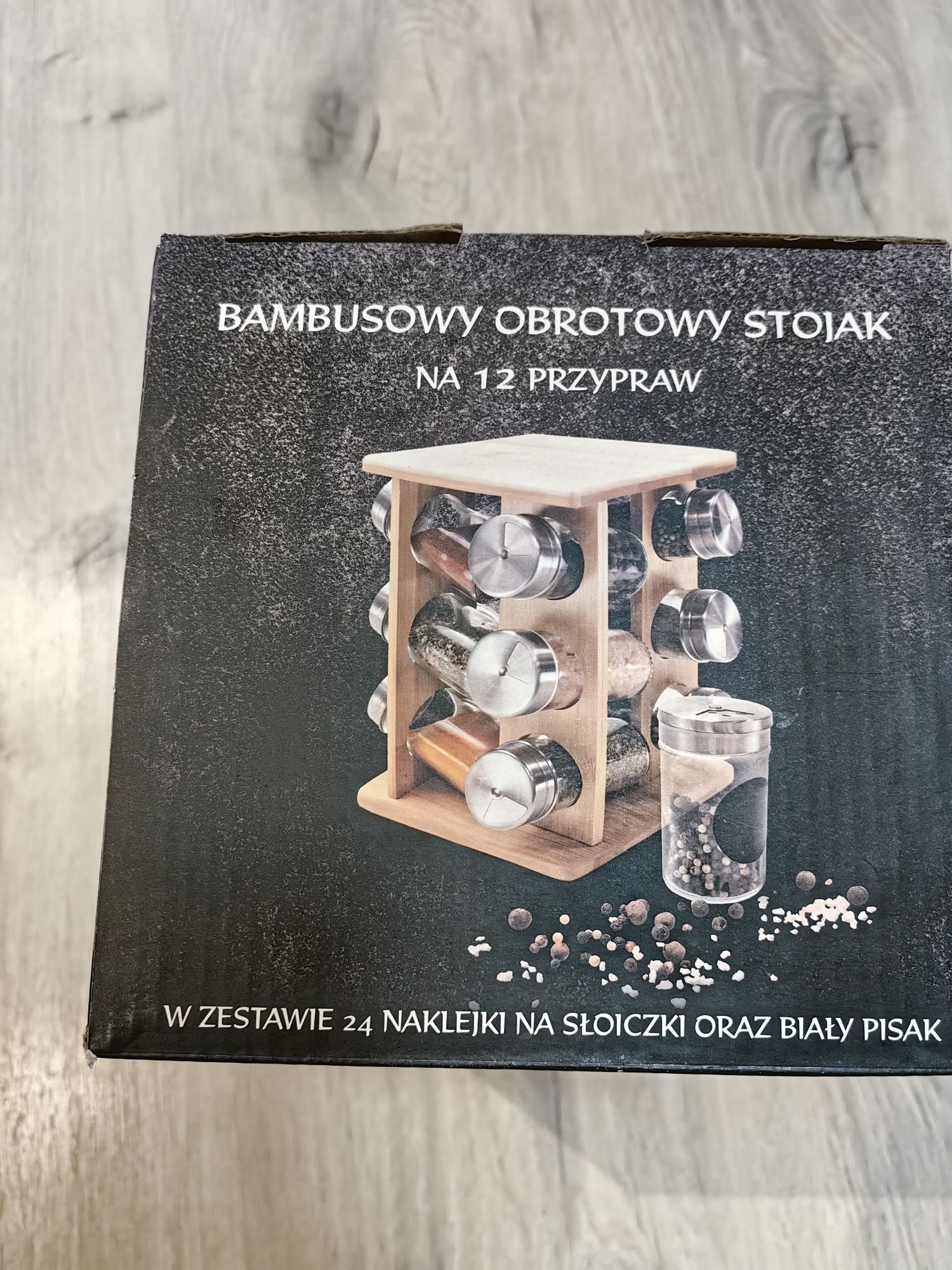 Bambusowy stojak na przyprawy obrotowy kwadratowy nowy
