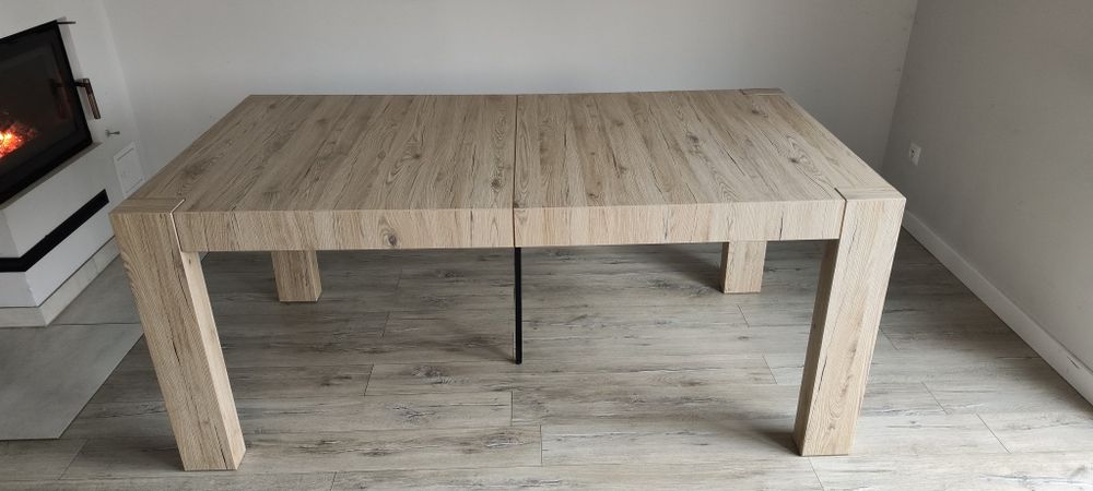 Rozkładany stół do jadalni Black Red White 240 cm