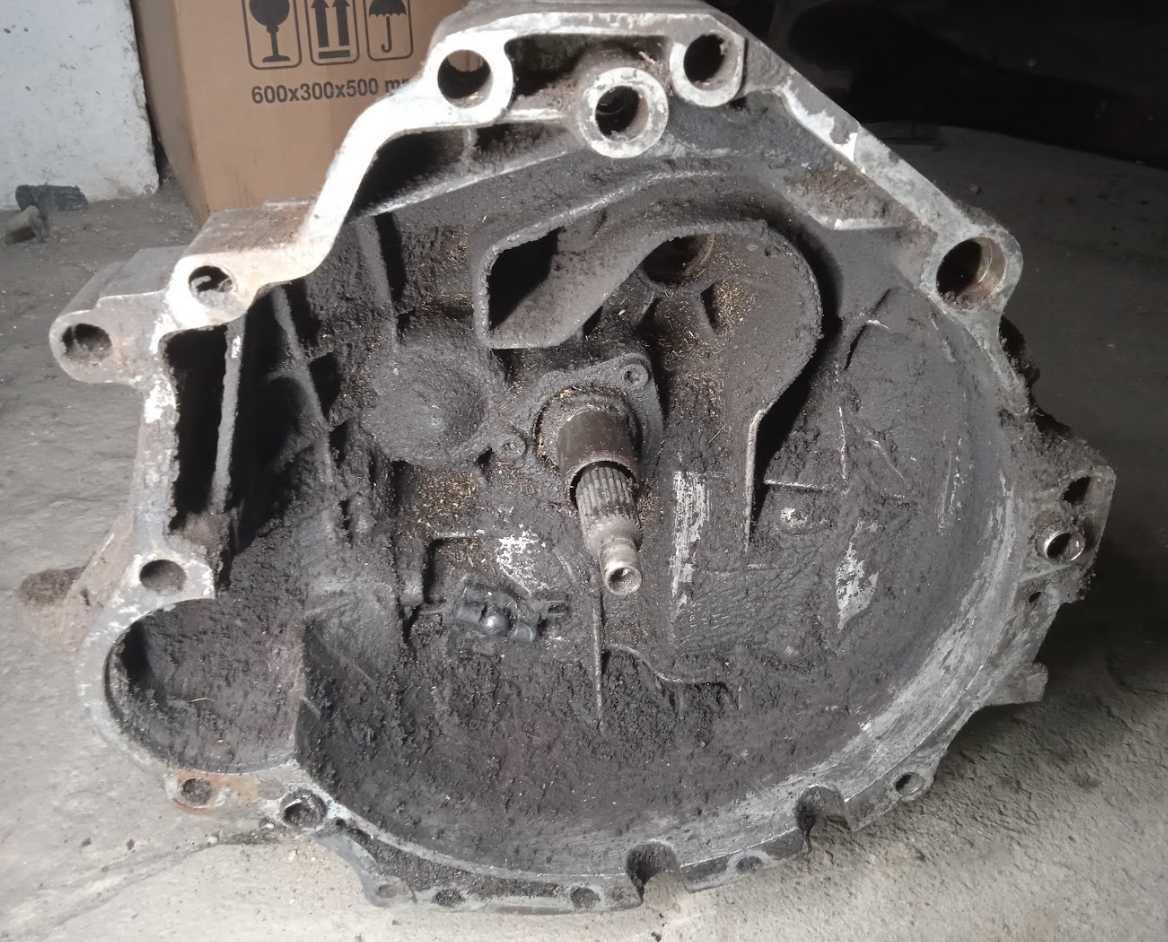 МКПП (коробка механика) Audi A4 (B5) 1.6 бенз (CTD). Разборка Audi A4