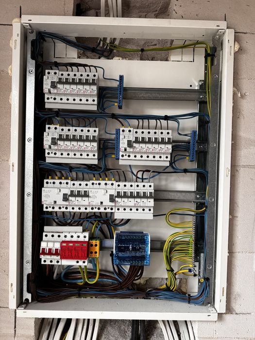 PHU Przemysław Ligęza - Instalacje elektryczne i telefechniczne.