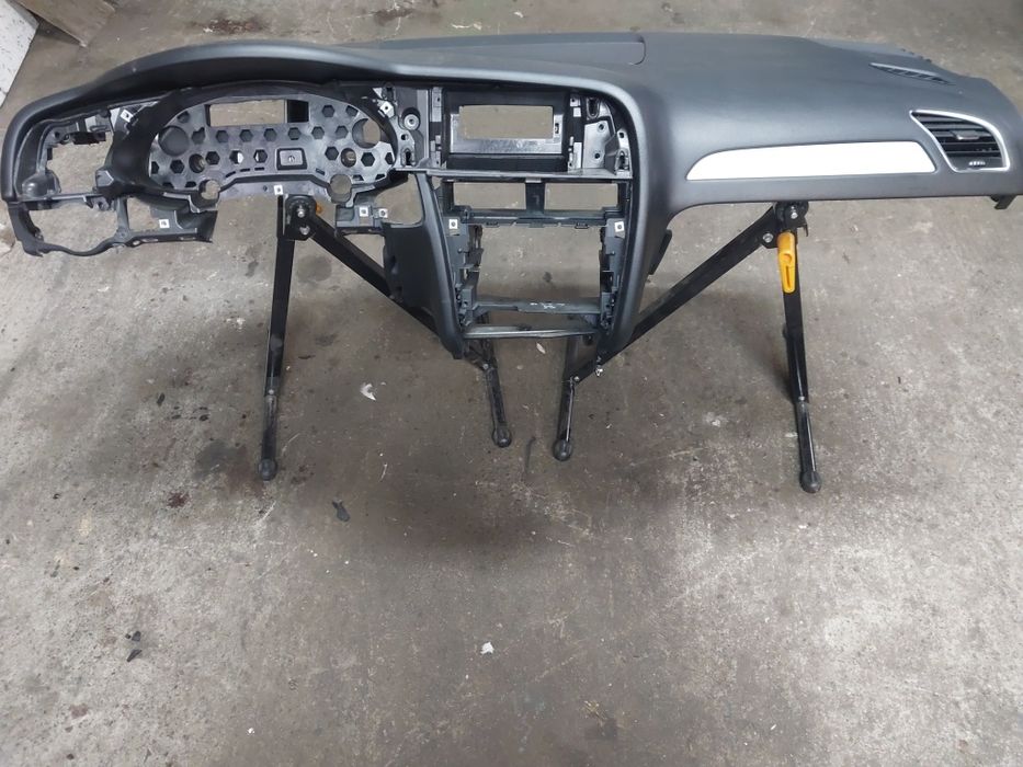 Deska rozdzielcza kokpit konsola audi a4b8 regenerowana