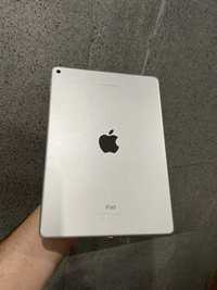 Б/У iPad Air 64Gb Wi-Fi Silver - Антоновича 12 - Оплата частинами