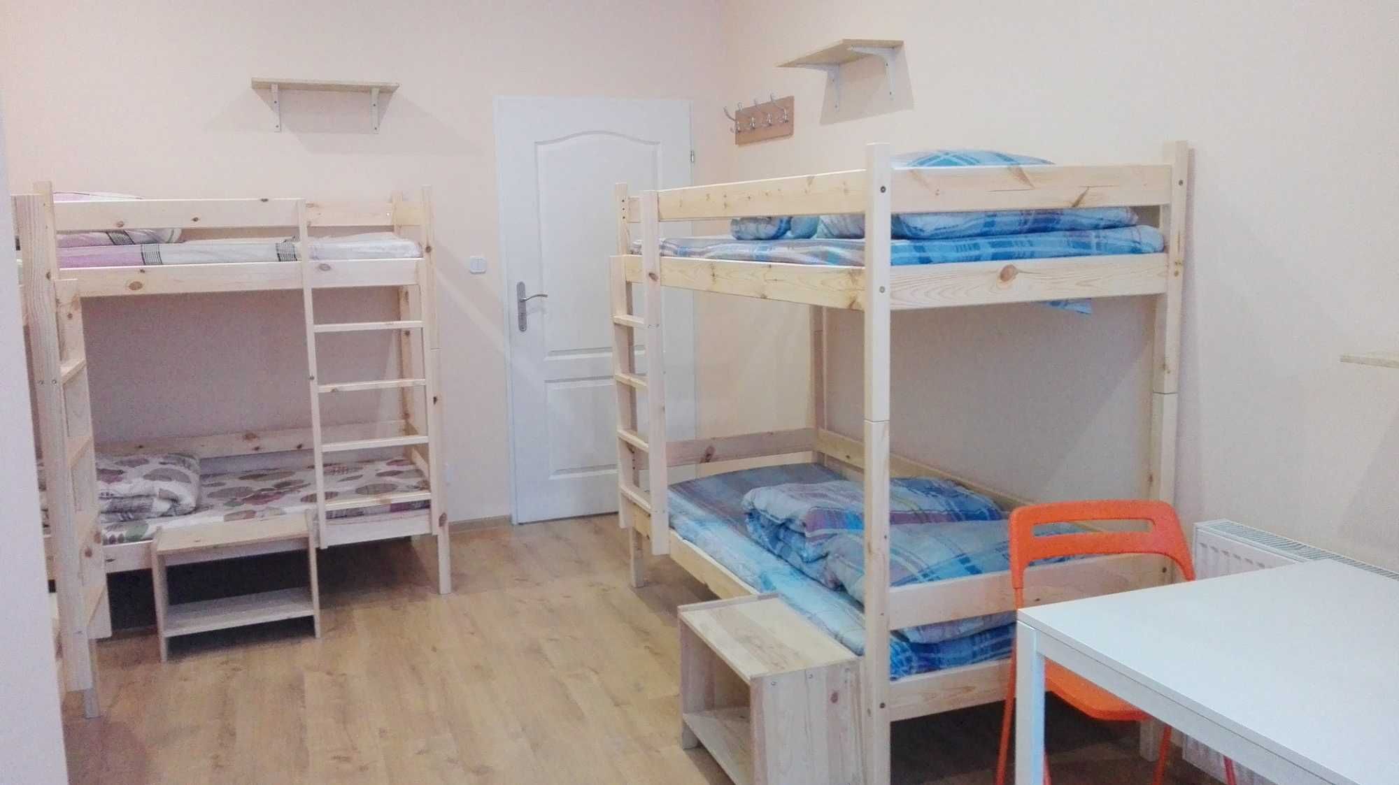 Kwatery pracownicze- pokoje z łazienkami, ozonowane, przystanek PKS