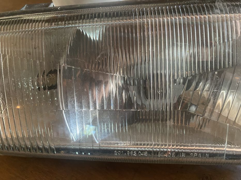 Farol Nissan Terrano/ Ford Maverick (, farol , farolins) , jante)