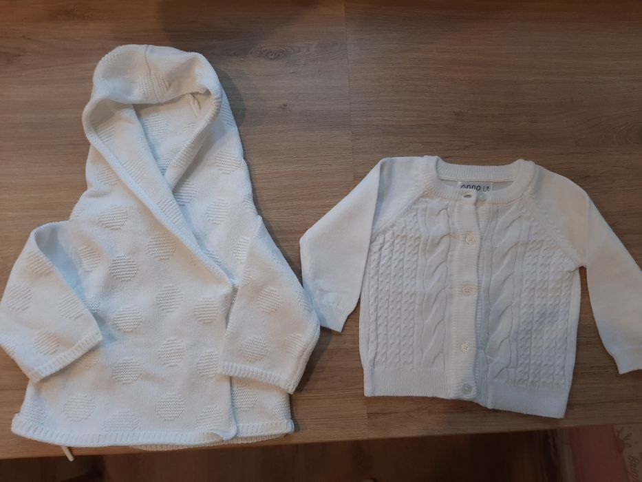 Chrzest sweterki 2 szt. biały kremowy rozm.74 sweterek