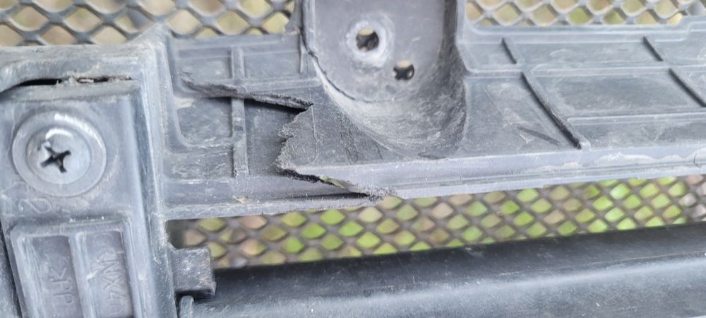 Hyundai tucson żaluzja kierownica powietrza prawa