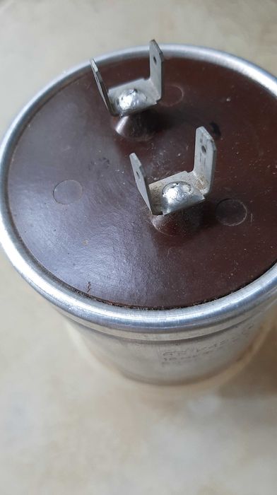 Конденсатор К42-19 16 мкф 500 В неполярний пусковий для двигуна