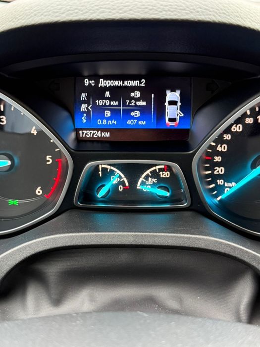 Автомобіль Ford Kuga II 2017 року випуску в експлуатації з травня 2018