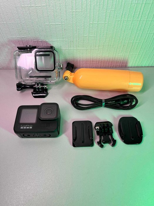Екшн-камера GoPro Hero 9 з комплектом для води.