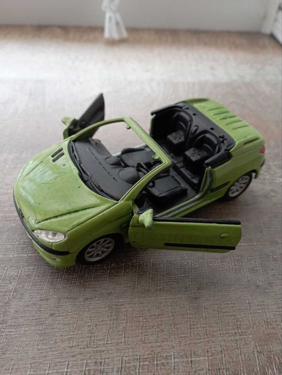 Масштабні моделі BMW Z4, Peugeot 206 CC,Mercedes,PORSCHE