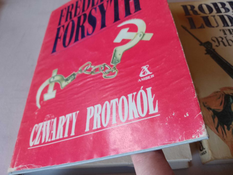 Zestaw  powieści, sensacja, thriller