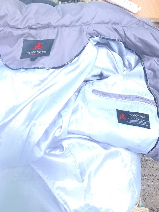 Пуховик жіночий