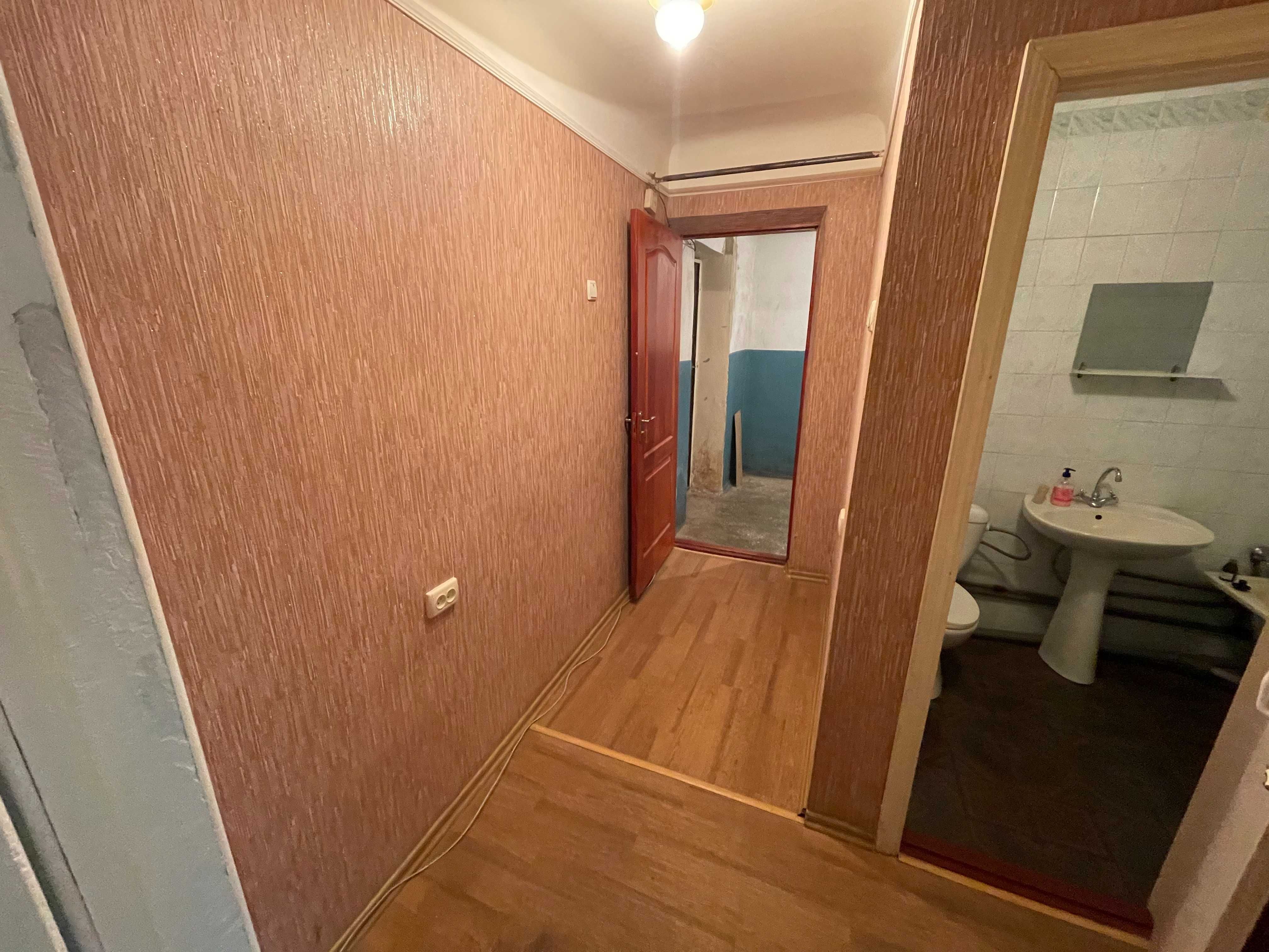 Продам 1-квартиру  за площею як 2-кімнатну на Ціолковського