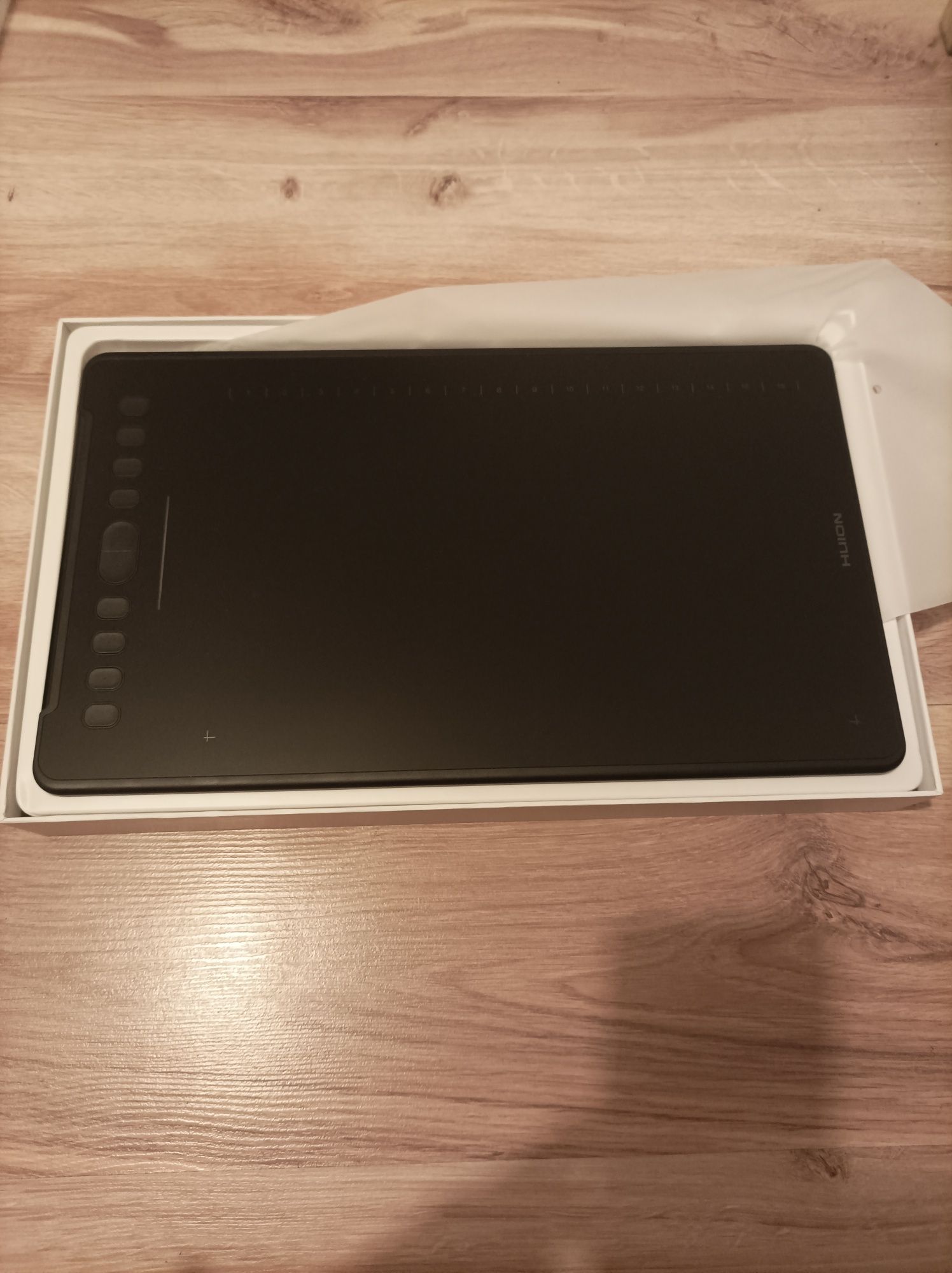 tablet graficzny HUION H1161 + rękawica graficzna