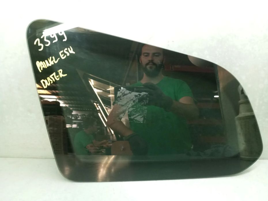 Vidro do painel trás esquerdo DACIA Duster (HM_)