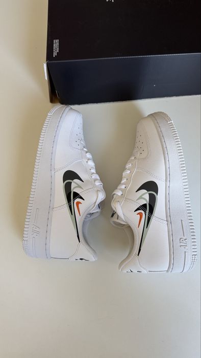 Nike Air Force 1 Low '07 Multi-Swoosh Orange rozmiar 39, wkładka 25 cm