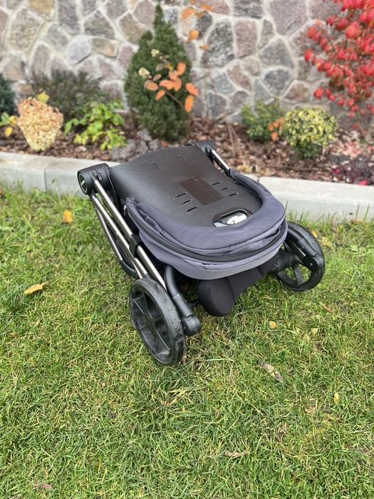 Коляска прогулянкова з реверсивним блоком ME 1128 AVENUE