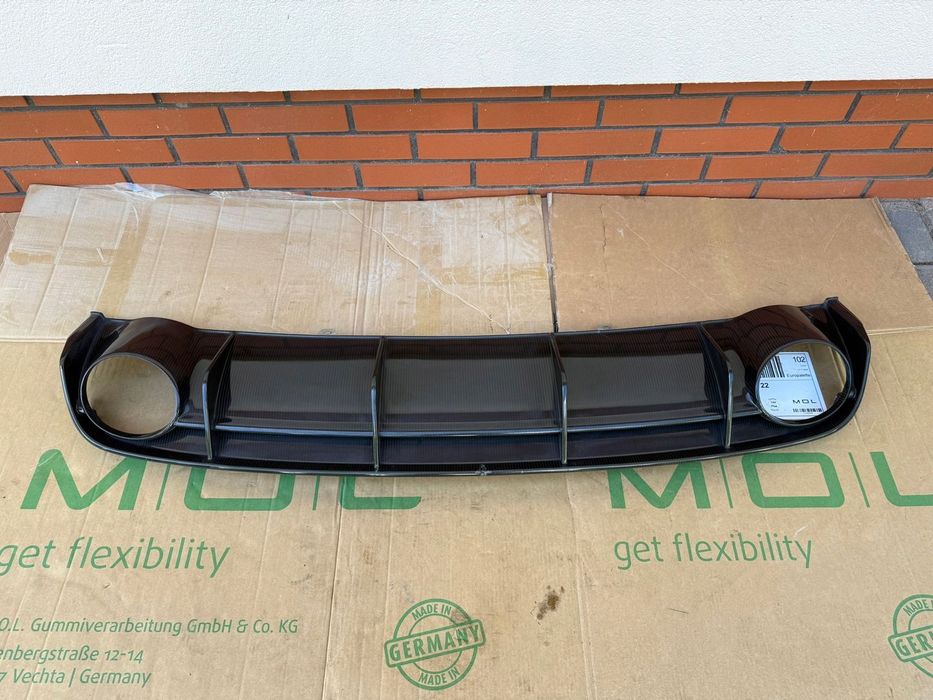 Audi rs6 4g9 blenda dyfuzor zderzaka tyl carbon avant 4g9 807 521 E