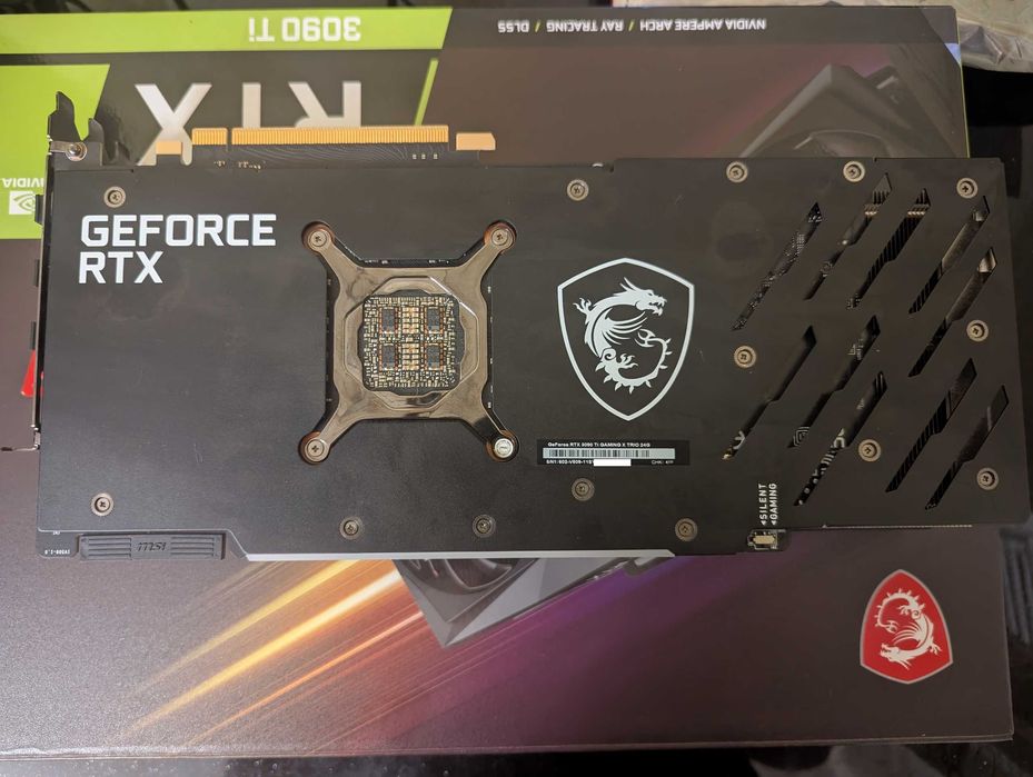 NVIDIA GeForce RTX 3090 Ti от MSI