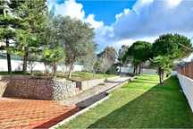 Moradia Térrea de 7 assoalhadas, 4 suites, piscina e jardim com 2000 m