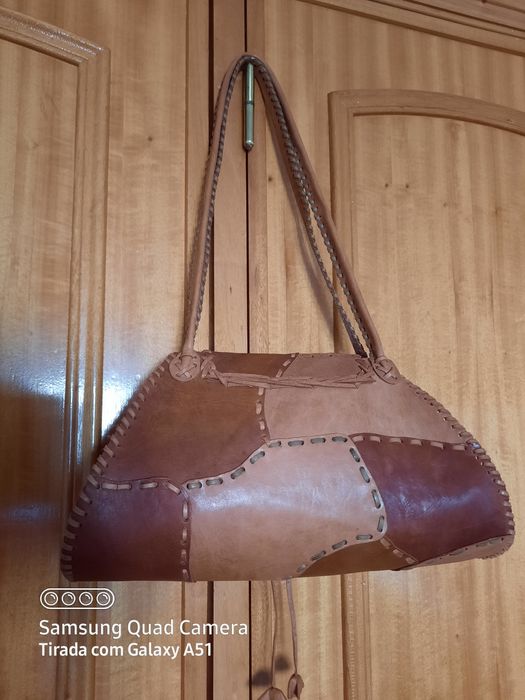Bolsa de alças em couro